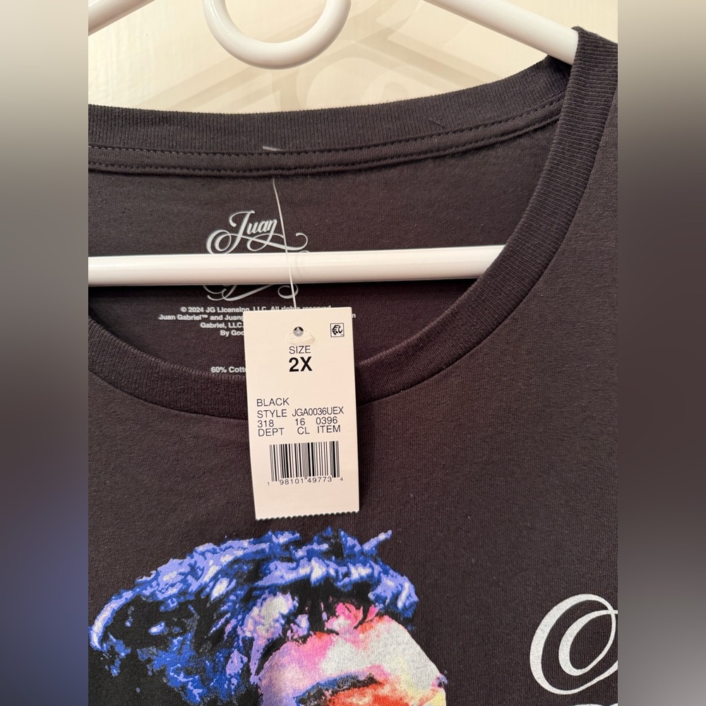 NWT Juan Gabriel Black Graphic T-Shirt - Picture 2 of 3
